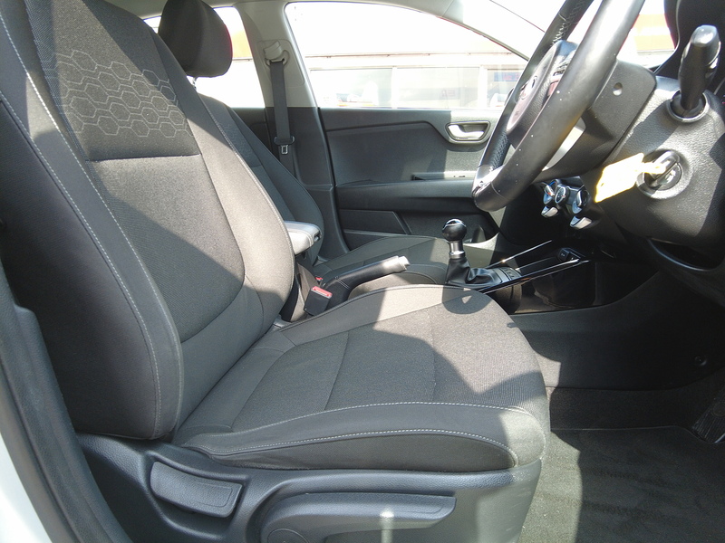 Kia Rio 2 - U93914