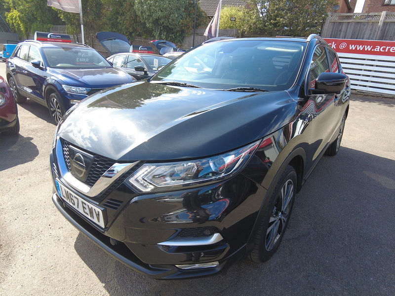 Nissan Qashqai DIG-T N-Connecta - U93916