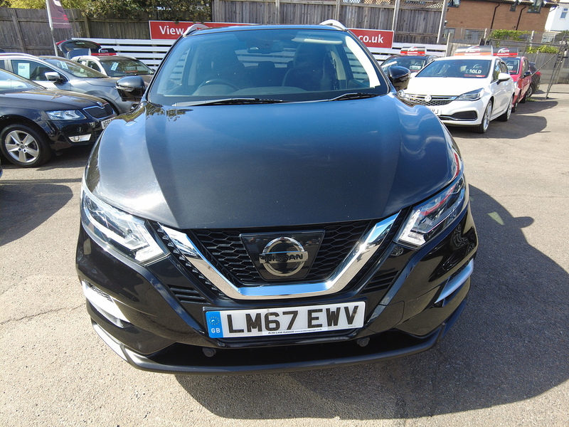 Nissan Qashqai DIG-T N-Connecta - U93916