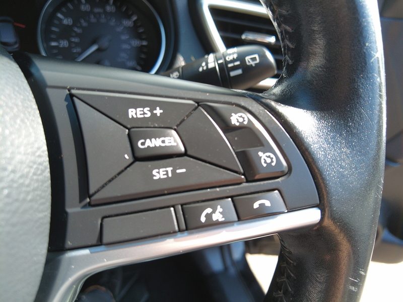 Nissan Qashqai DIG-T N-Connecta - U93916