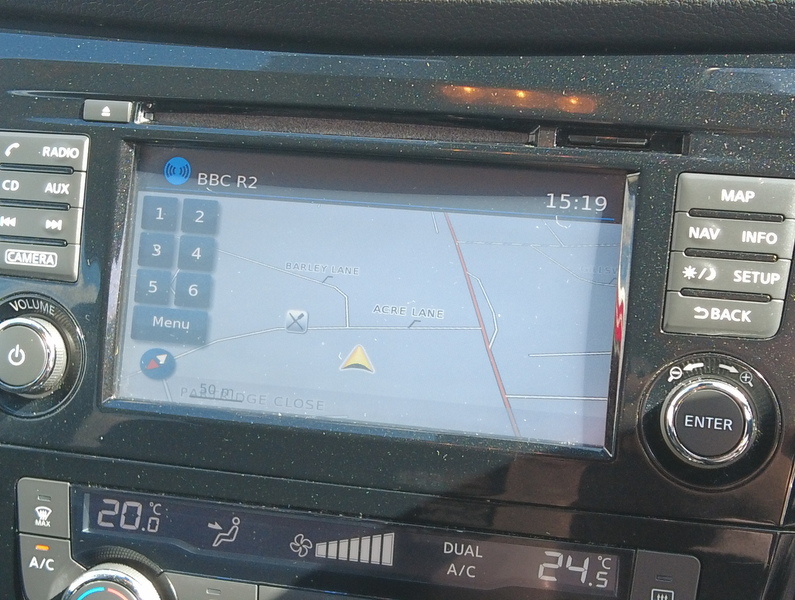 Nissan Qashqai DIG-T N-Connecta - U93916