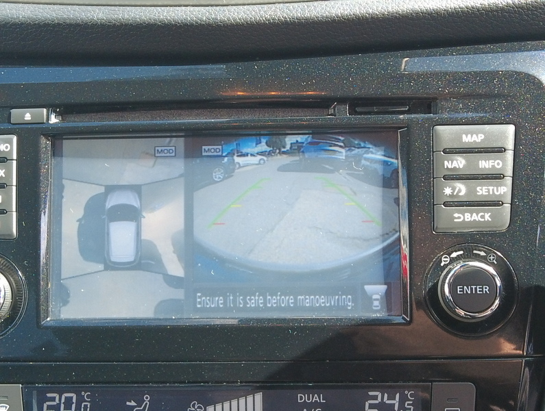 Nissan Qashqai DIG-T N-Connecta - U93916