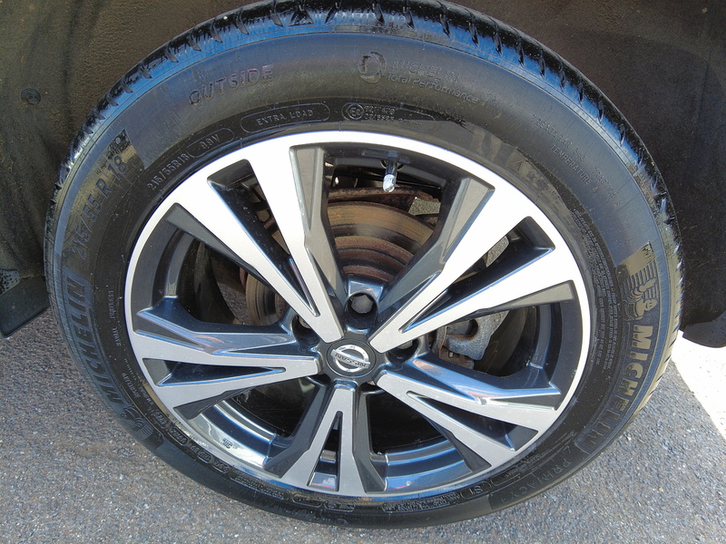 Nissan Qashqai DIG-T N-Connecta - U93916