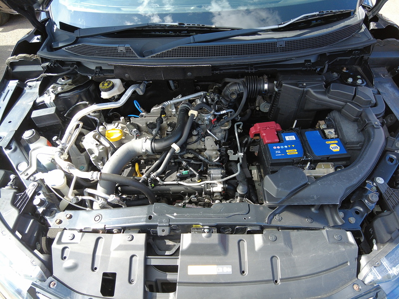Nissan Qashqai DIG-T N-Connecta - U93916