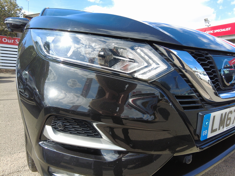 Nissan Qashqai DIG-T N-Connecta - U93916