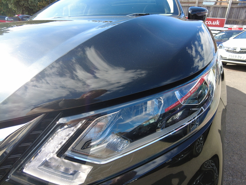 Nissan Qashqai DIG-T N-Connecta - U93916