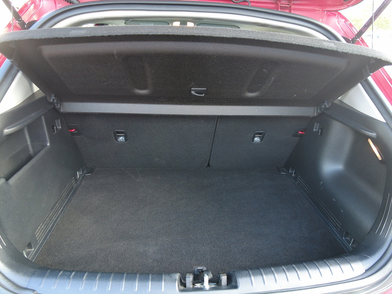 Kia Stonic T-GDi First Edition - U93934