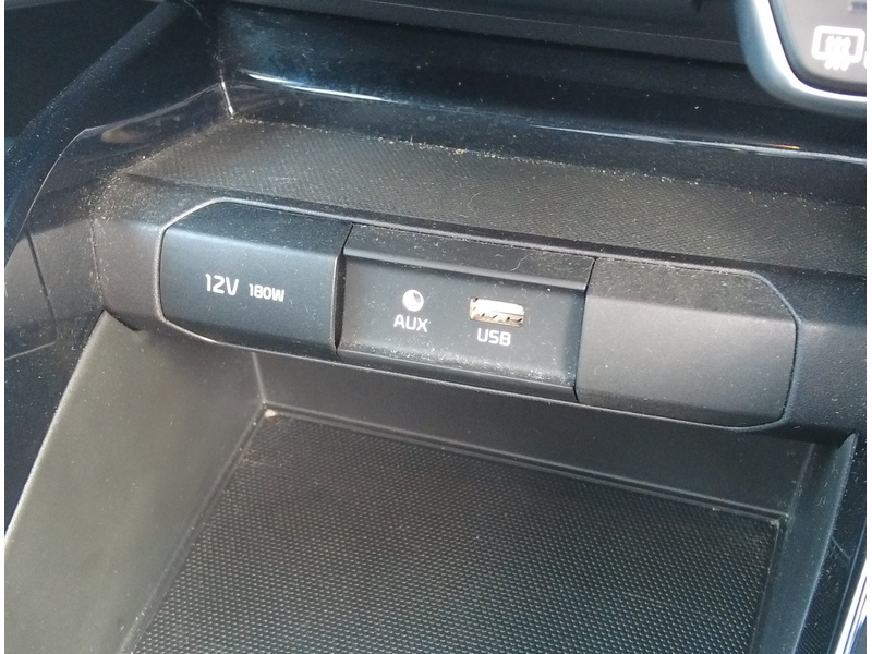 Kia Stonic T-GDi First Edition - U93934