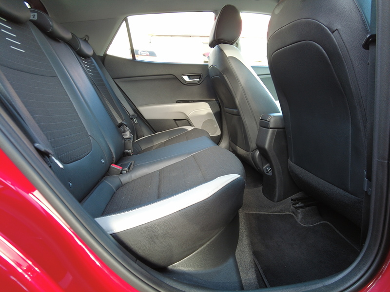 Kia Stonic T-GDi First Edition - U93934