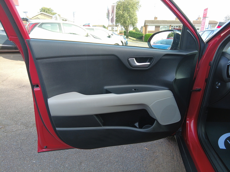 Kia Stonic T-GDi First Edition - U93934