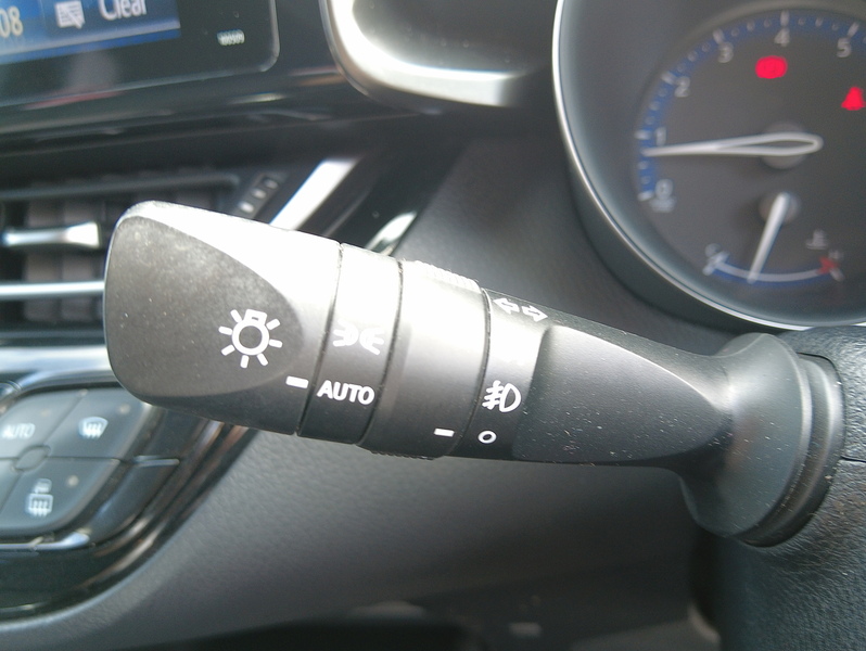 Toyota C-HR VVT-i Icon - U93935