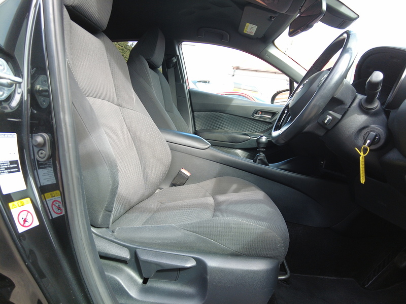 Toyota C-HR VVT-i Icon - U93935