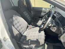 Volkswagen Golf TSI GTE 