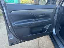 Mitsubishi Outlander MIVEC 4 