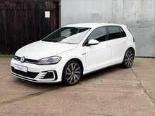 Volkswagen Golf TSI GTE Advance 