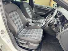 Volkswagen Golf TSI GTE Advance 