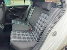Volkswagen Golf TSI GTE Advance 