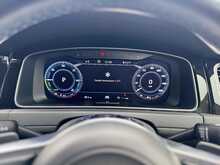 Volkswagen Golf TSI GTE Advance 