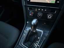 Volkswagen Golf TSI EVO SE Nav 