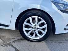 Renault Clio TCe Dynamique Nav 