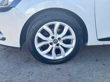 Renault Clio TCe Dynamique Nav 
