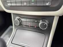 Mercedes-Benz B Class B200 BlueEfficiency Sport 