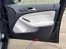 Mercedes-Benz B Class B200 BlueEfficiency Sport 