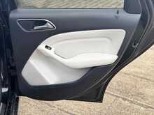 Mercedes-Benz B Class B200 BlueEfficiency Sport 