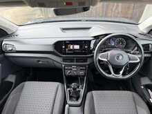 1 LADY OWNER CAR PLAY