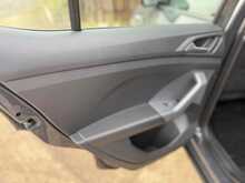 1 LADY OWNER CAR PLAY