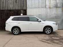 Mitsubishi Outlander h GX4h 