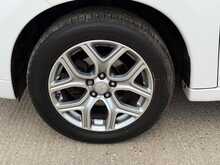 Mitsubishi Outlander h GX4h 