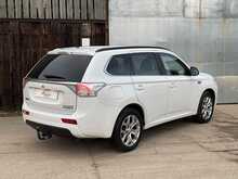 Mitsubishi Outlander h GX4h 