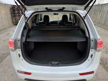 Mitsubishi Outlander h GX4h 