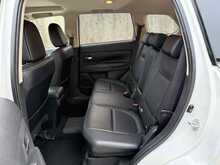 Mitsubishi Outlander h GX4h 