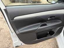 Mitsubishi Outlander h GX4h 