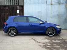 Volkswagen Golf TSI R 