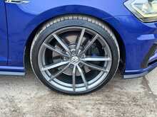 Volkswagen Golf TSI R 