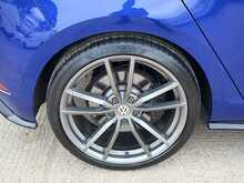 Volkswagen Golf TSI R 