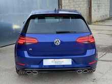 Volkswagen Golf TSI R 