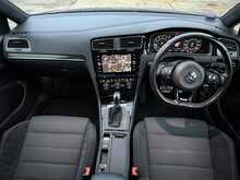 Volkswagen Golf TSI R 