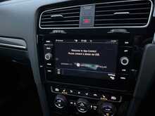 Volkswagen Golf TSI R 