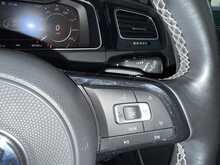 Volkswagen Golf TSI R 