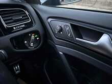 Volkswagen Golf TSI R 