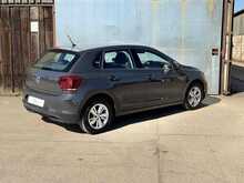 Volkswagen Polo TSI SE 