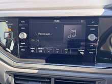 Volkswagen Polo TSI SE 