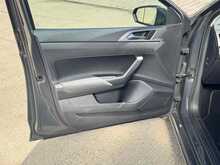 Volkswagen Polo TSI SE 