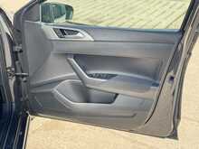 Volkswagen Polo TSI SE 