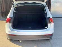 Volkswagen Tiguan TSI SE Navigation 
