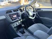 Volkswagen Tiguan TSI SE Navigation 